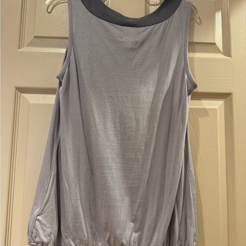 Gray Sleeveless Ruffled Tank Top - Picture 2 of 3